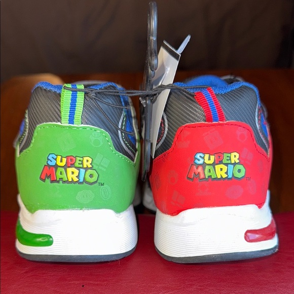 Nintendo Kids Sneakers Blue Green Red Mario Luigi Runners Sizes 3 and 13 - Picture 8 of 14